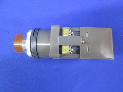 φ30照光押ボタンスイッチ(橙) 型番不明