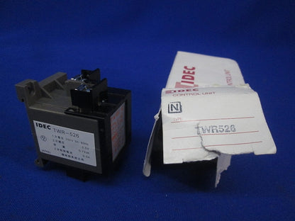 別置形トランス TWR-526
