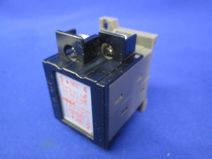 別置形トランス TWR-526