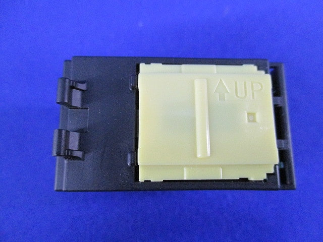 埋込スイッチE(4路)(4個入) WT50049