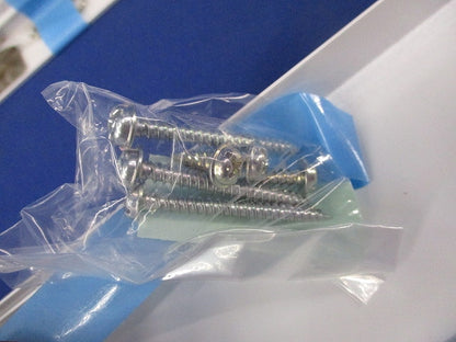 LEDスリムライン照明(温白色)(電源投入タイプ)(キズ・汚れ有) LGB50817LE1