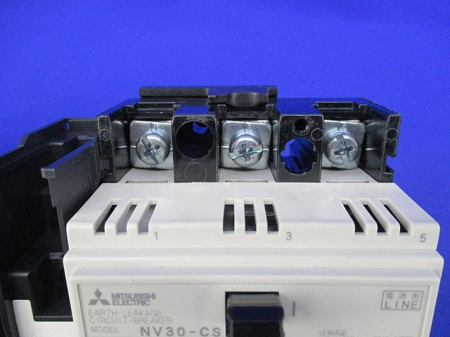 漏電遮断器3P10A NV30-CS