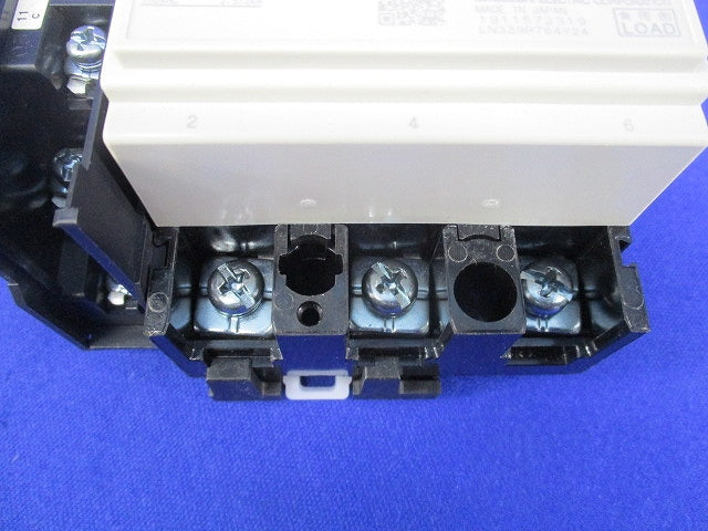 漏電遮断器3P10A NV30-CS