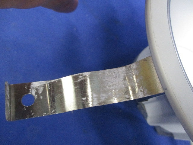 LEDダウンライトφ125(電球色)(3個入)(キズ・汚れ有) AD49592L