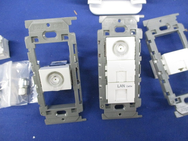 マルチメディアコンセントセット(8セット入)(ピュアホワイト) AV-U2S7L他