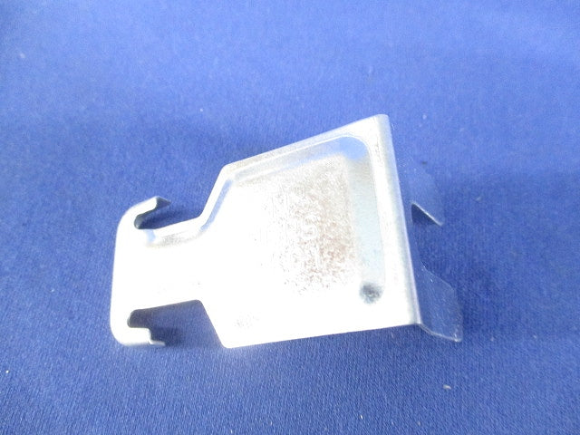 二重天井用金具 クリップ(70個入) AKC1