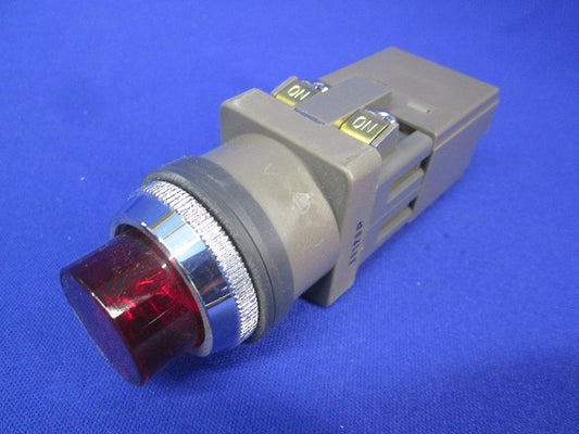 照光押ボタンスイッチφ30 型番不明