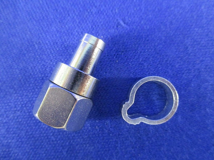 埋込高シールドテレビコンセント 端末用(電流通過形)(セラミックホワイト) WCS4812W