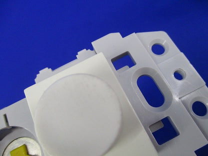 ＨＦ〜CF直列ユニット TV端子ダミースイッチ内蔵型(3個入)(キズ・汚れ有) SHRU-77(J)