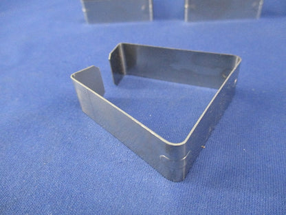 レースウェイ カバー止め金具(17個入) DF2C