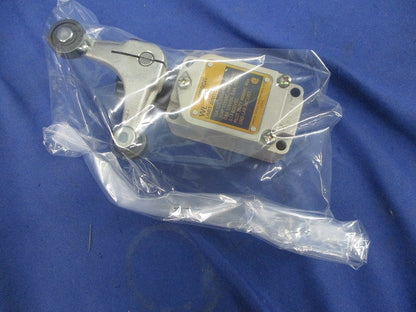 リミットスイッチ(回転レバー形) WLCA32-42