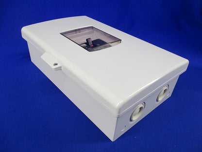 プラスチックエンクローズブレーカ PEB100N3P100A