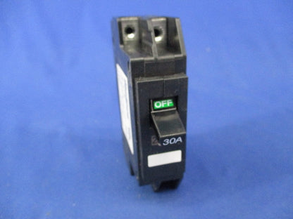 サーキットブレーカ2P2E30A(ビス3個不足) NX52A