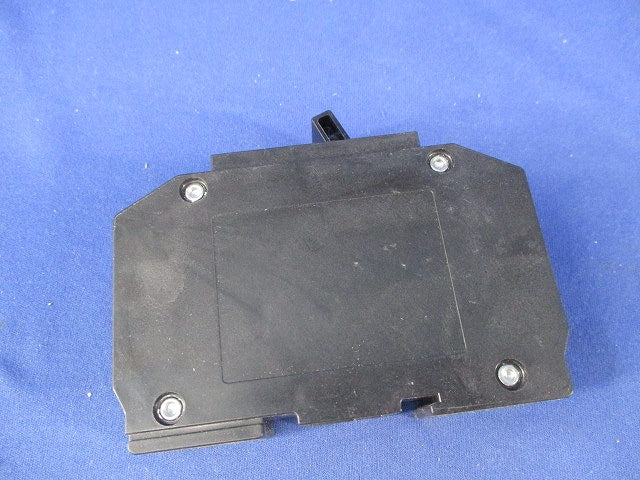 サーキットブレーカ2P2E30A(ビス3個不足) NX52A