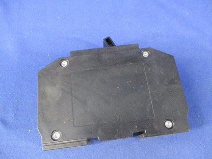 サーキットブレーカ2P2E30A(ビス3個不足) NX52A