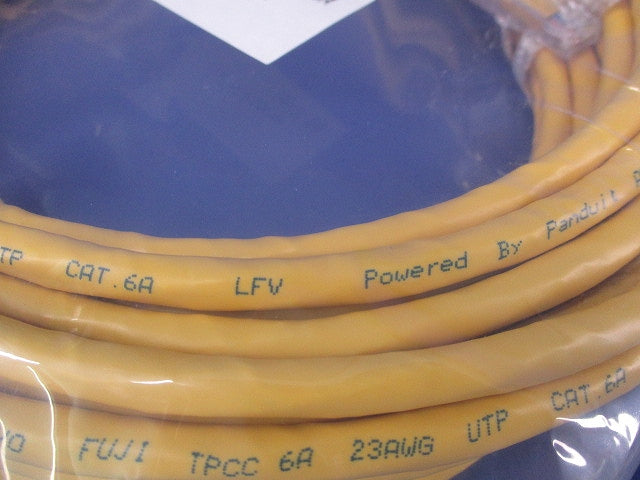Cat6A プラグ付UTPパッチコード 15m(黄)(新品未開封) 4TPCC6A-B15B-P