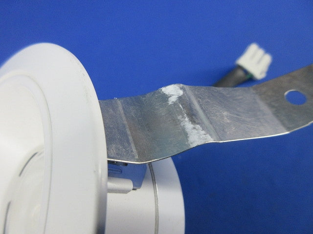 LEDダウンライトφ100(昼白色)キズ・汚れ有 NDN28305W