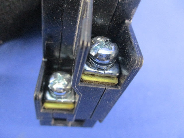 分電盤用コンパクトツイン オートブレーカ2P2E20A(キズ・汚れ有) F52C