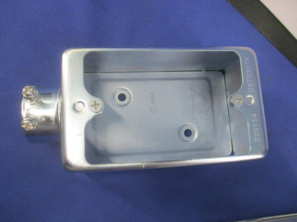 ねじなし露出スイッチボックス・ねじなしユニバーサルセット(混在2個入)(キズ・汚れ有) DS70311K他