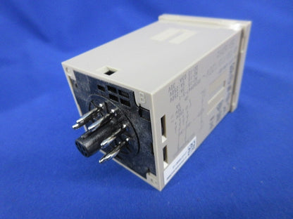 ソリッドステート・タイマ 100/110/120VAC H3CR-H8L