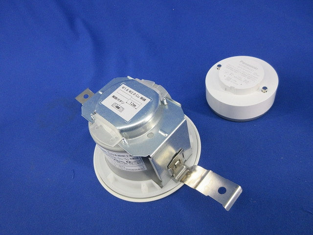 LEDダウンライトφ100(ランプ付)(点灯未確認)(キズ・汚れ有) XAD1120LKCE1