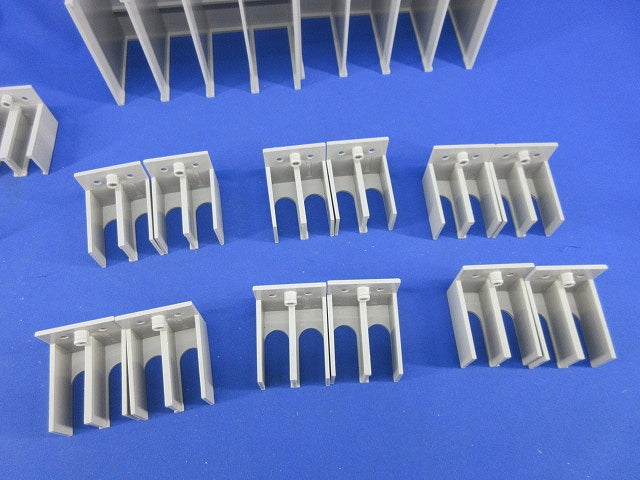 ブレーカー用表面形端子カバーセット(混在11セット入)(ライトグレー)(キズ・汚れ有) TMC-1S他