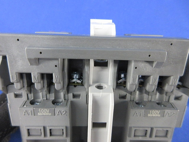 標準形電磁接触器(可逆形) HC10-R