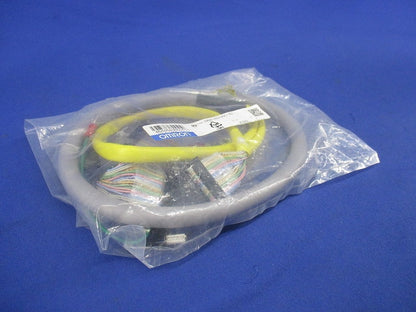 I/Oリレーターミナル用コネクタ付ケーブル(新品未開封) XW2Z-RO100C-75