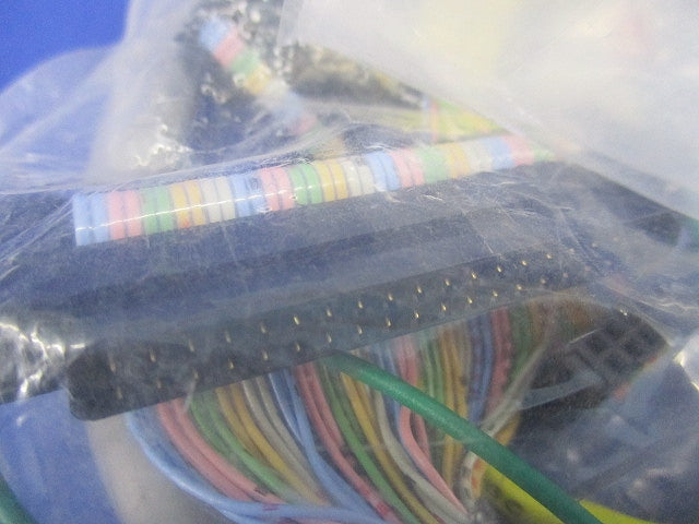 I/Oリレーターミナル用コネクタ付ケーブル(新品未開封) XW2Z-RO100C-75