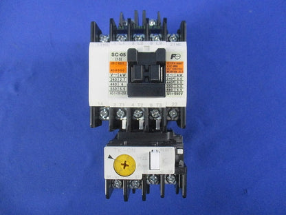 電磁開閉器100V(キズ・汚れ有) SW-05/2E+TK-0N