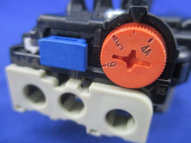 サーマルリレー4A TH-T18KP