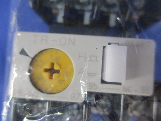 電磁開閉器 標準形 100-110V 0.95-1.45A 1a SW-03100V0.2kW