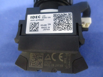 照光式押ボタンスイッチ φ22 丸平形 モメンタリ形 黄色 HW1L-M1P10Q3Y