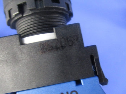 照光式押ボタンスイッチ φ22 丸平形 モメンタリ形 黄色 HW1L-M1P10Q3Y