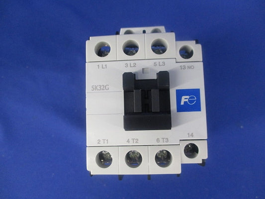 マグネットスイッチ 電磁接触器 直流操作形DC24V 補助接点1a SK32G-E10