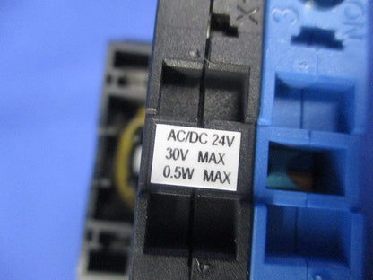 押ボタンスイッチ 緑クリア ねじ端子台 ON-OFFスイッチ ｂ接点 A22NL-BNM-TGA-G100-GC