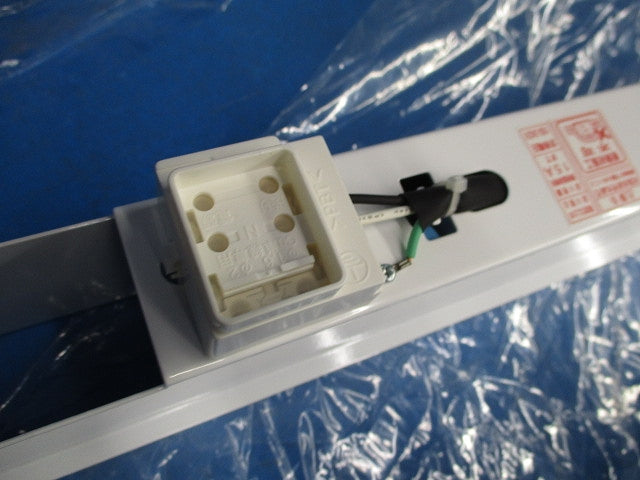 LEDベースライト 天井埋込型(昼白色)(撮影のため開梱) FYY26150LA9