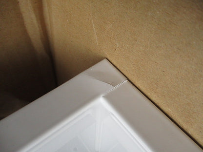 LEDベースライト スクエアタイプ(温白色)(ヒビ・キズ有) FYY26409LA9-RYS