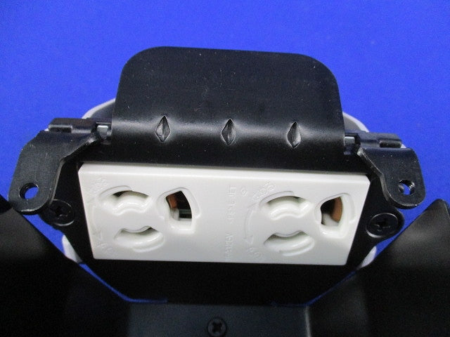 インナーコンセントスクエア90(キズ有) NE35519