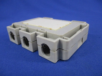 4分配器(3個入)(未使用) HD-74CG