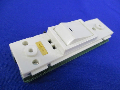 ケースウェイはめ込み タンブラスイッチB(片切)(8個入)National WK7501