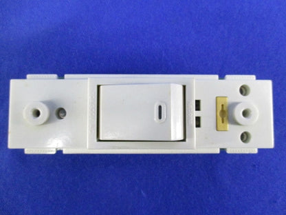 ケースウェイはめ込み タンブラスイッチB(片切)(8個入)National WK7501