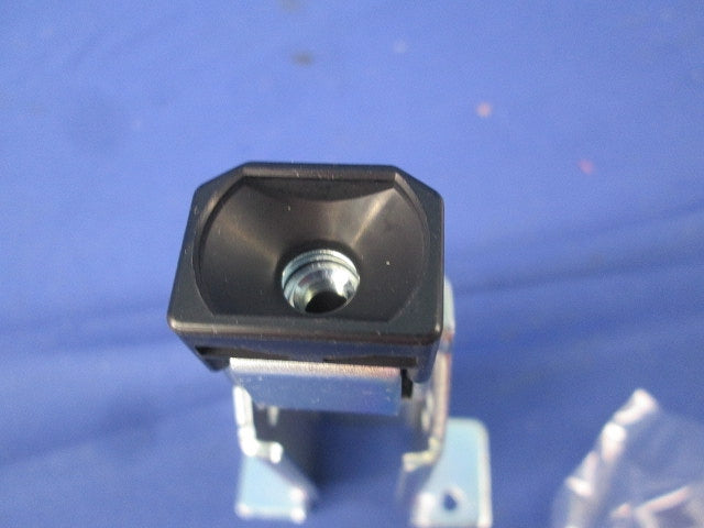 保護板支持金具・ローレット受けタイプ BP25-131RM-Z