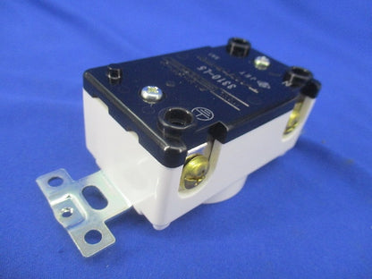 引掛形埋込コンセント(2個入) 3310-L5