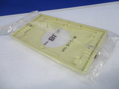 BL埋込φ41コンセントプレート(9個入)ミルキーホワイト(色褪せ有) WN9114W