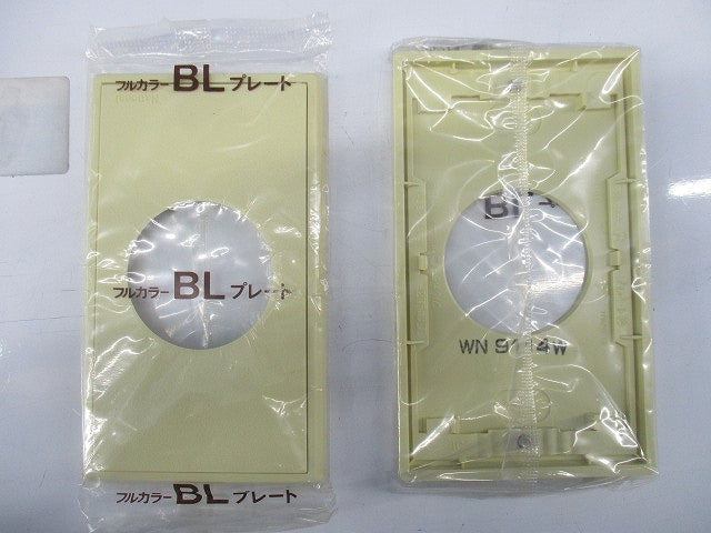 BL埋込φ41コンセントプレート(9個入)ミルキーホワイト(色褪せ有) WN9114W