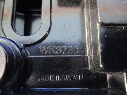 小型接地2P30A角型コンセント WK3730