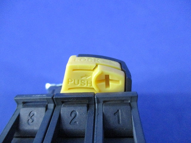 押ボタンスイッチ 白 A22NL-MNM-TWA-P102-WC