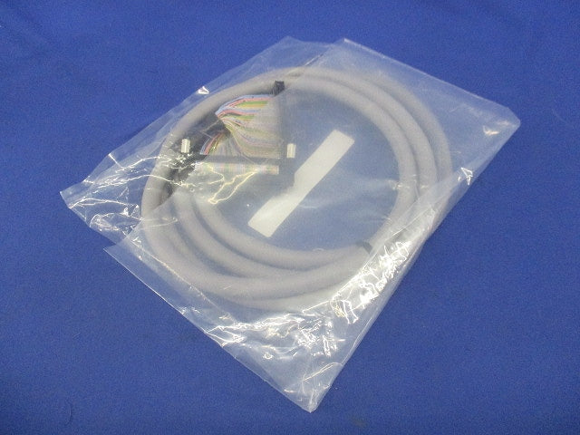 コネクタ端子台変換ユニット用ケーブル(新品未開封) XW2Z-200B