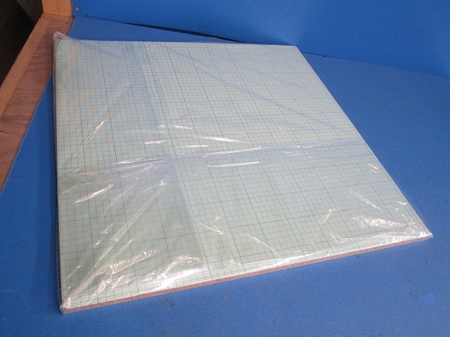 木板(600mm×600mm×15mm) 型番不明